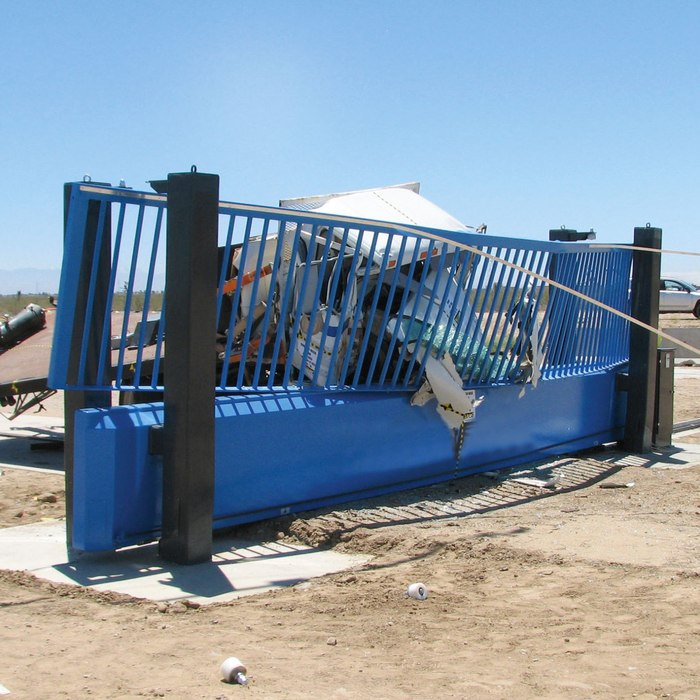 Certifikovaný nárazový test brány PeriGuard Tracked Gate M50