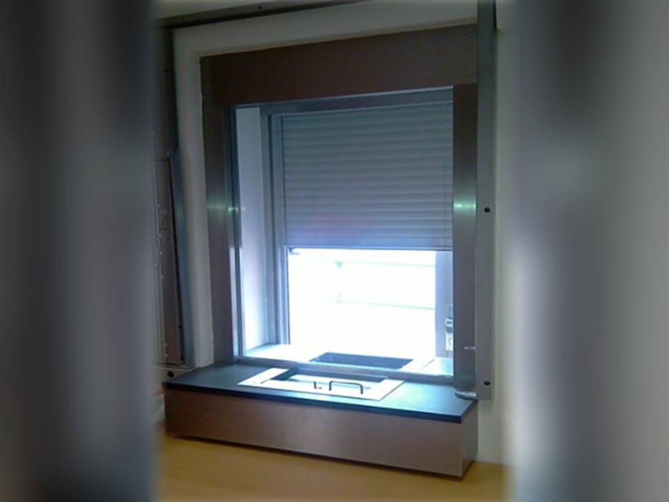 Bezpečnostní přepážka PP208